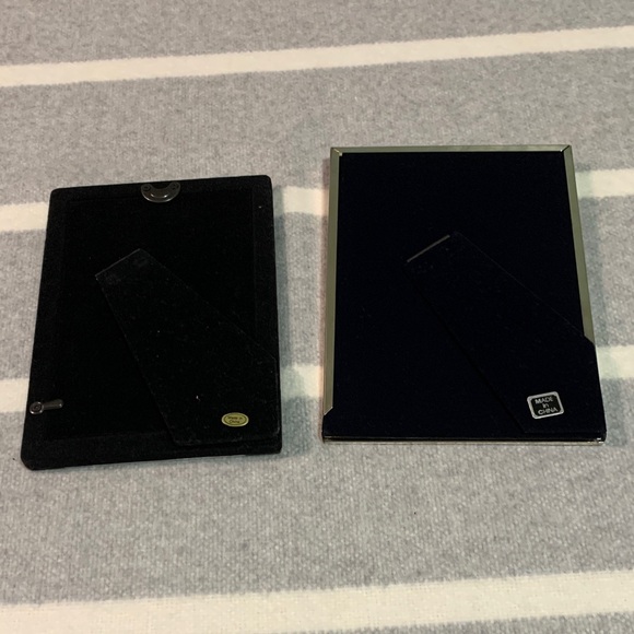 Elegant Black and Silver Photo Frame with Gold Accent brand new in box - Picture 2 of 3